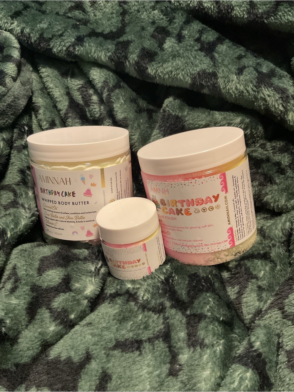 AMINNAH Birthday Cake Whipped Body Butter Lip Scrub & Body Scrub - Pink/Yellow